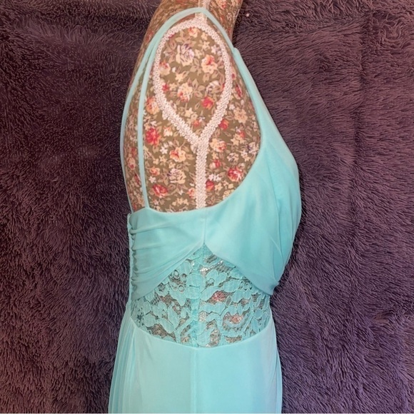 David’s Bridal Formal Dress-NWT - Picture 5 of 13